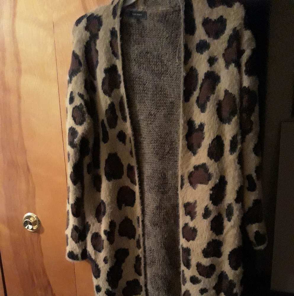 Leopard print duster